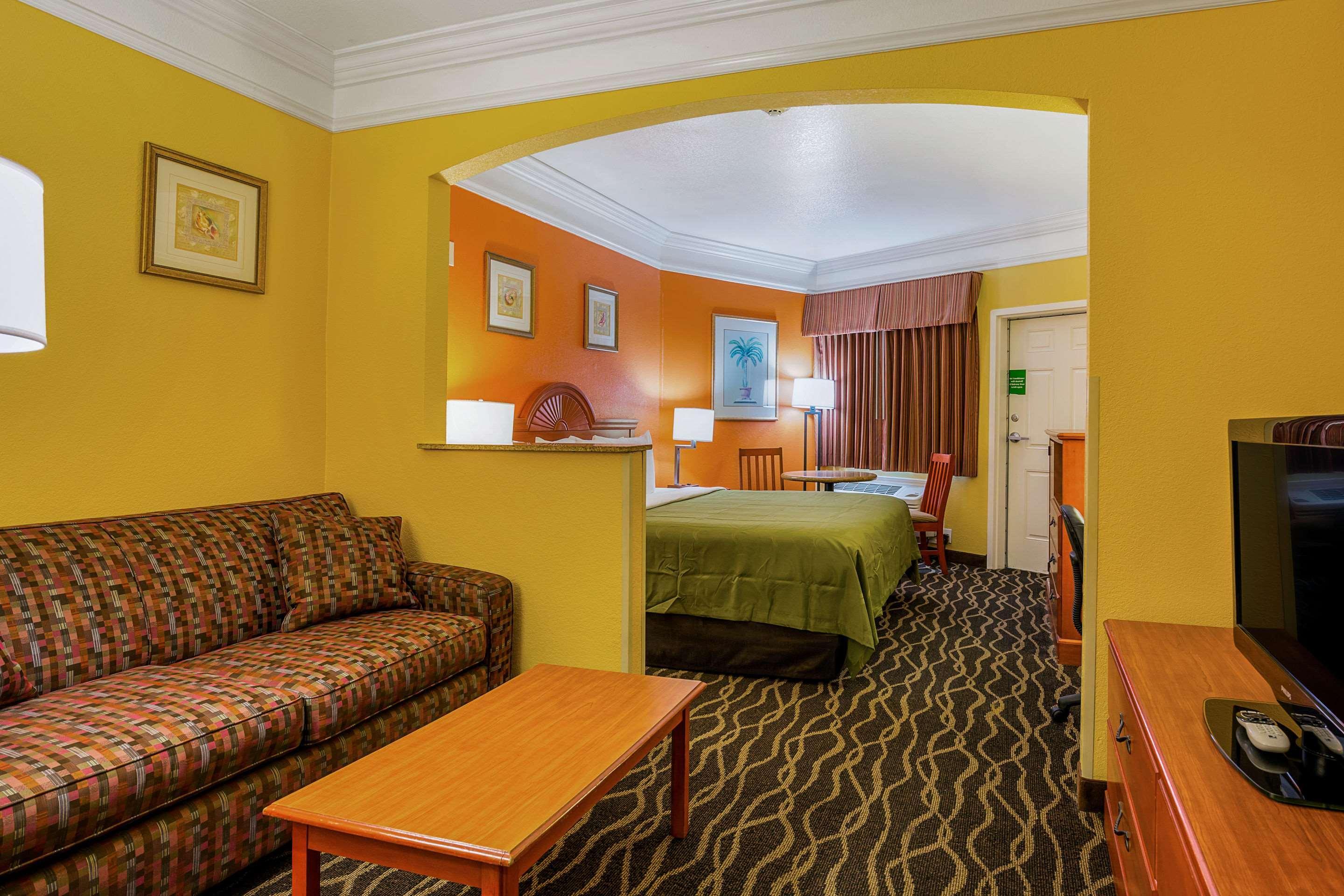 Quality Inn & Suites Galveston - Beachfront Εξωτερικό φωτογραφία