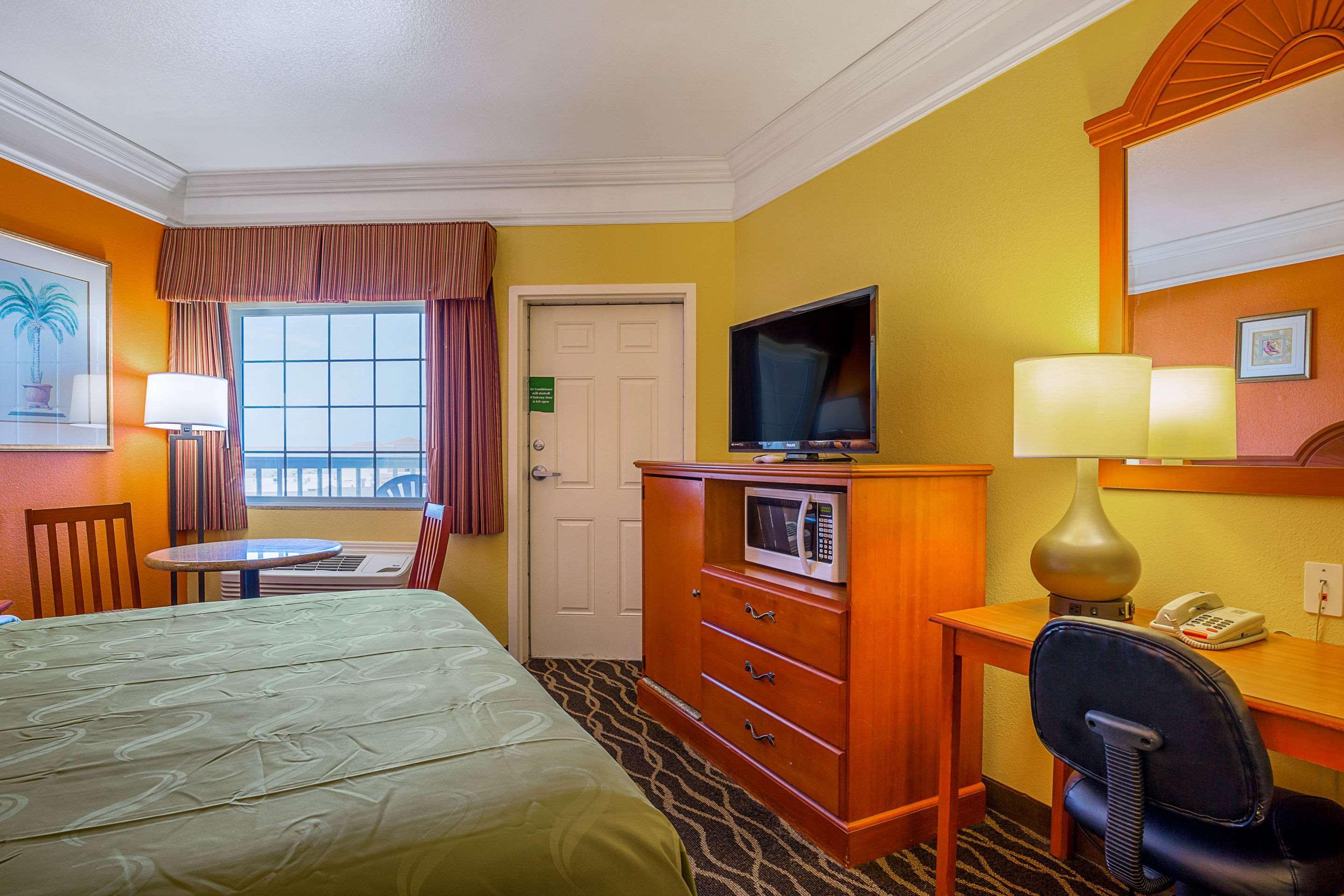 Quality Inn & Suites Galveston - Beachfront Εξωτερικό φωτογραφία