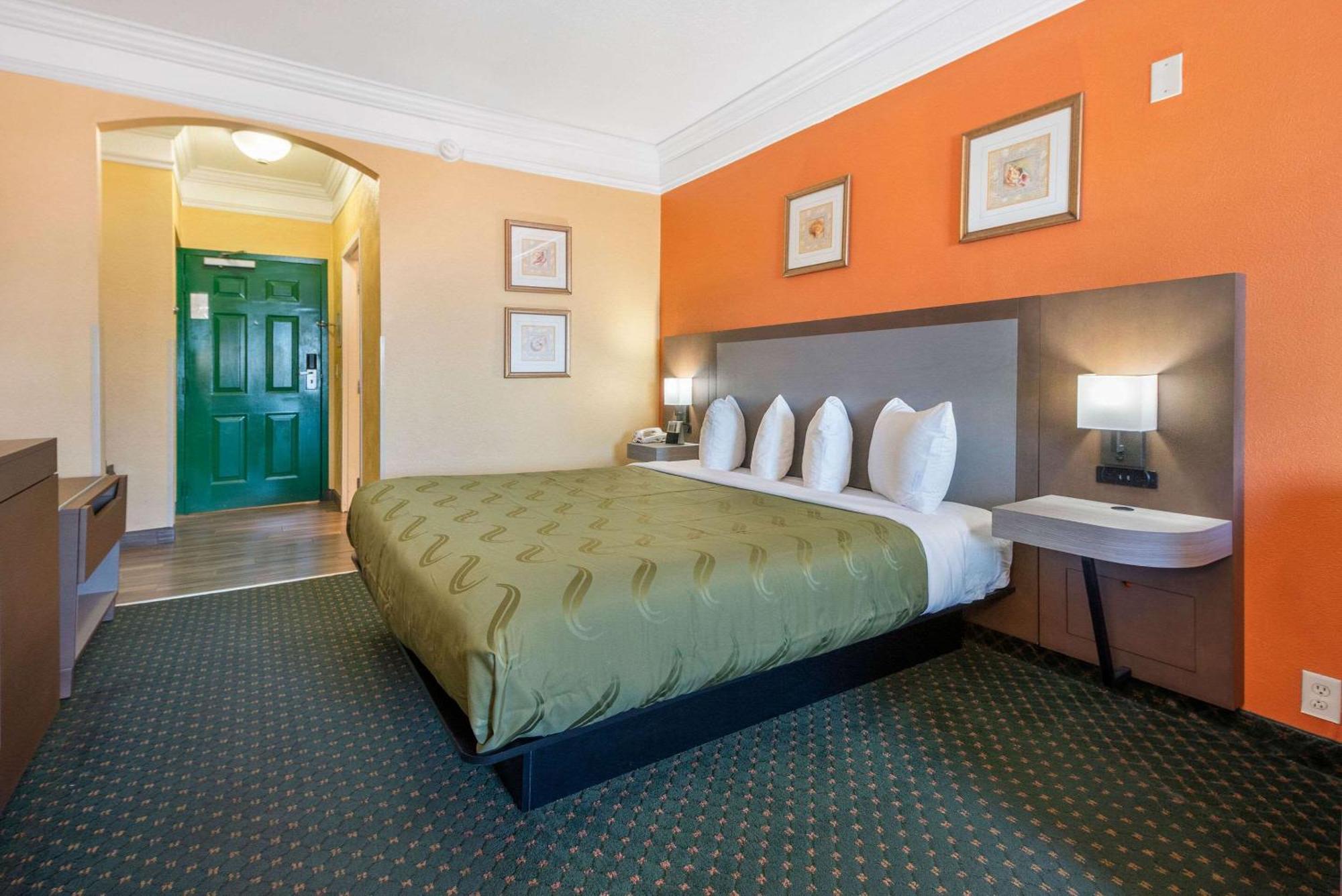 Quality Inn & Suites Galveston - Beachfront Εξωτερικό φωτογραφία