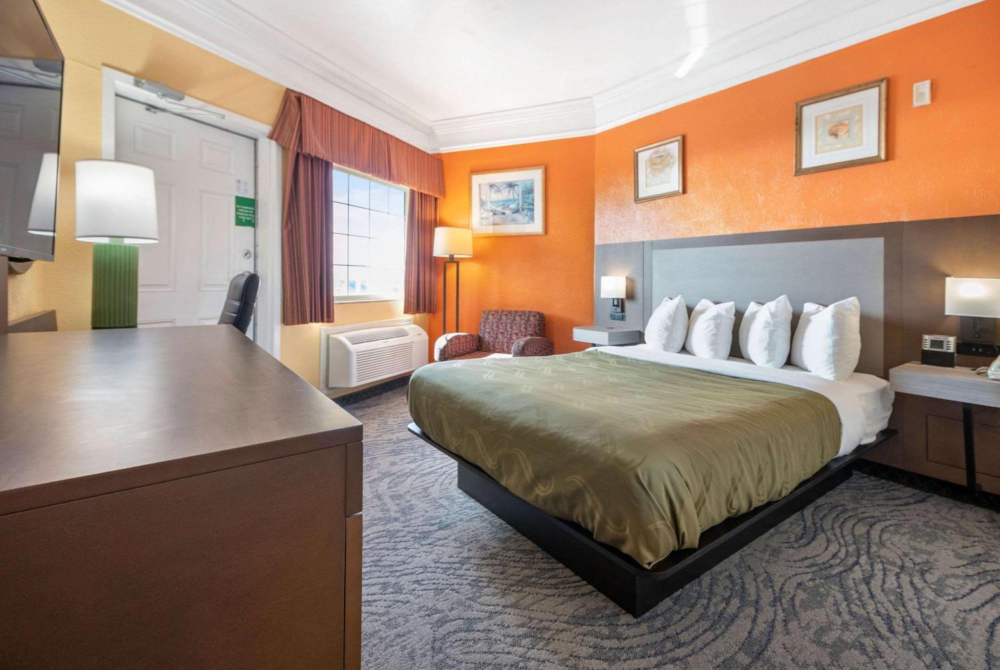 Quality Inn & Suites Galveston - Beachfront Εξωτερικό φωτογραφία
